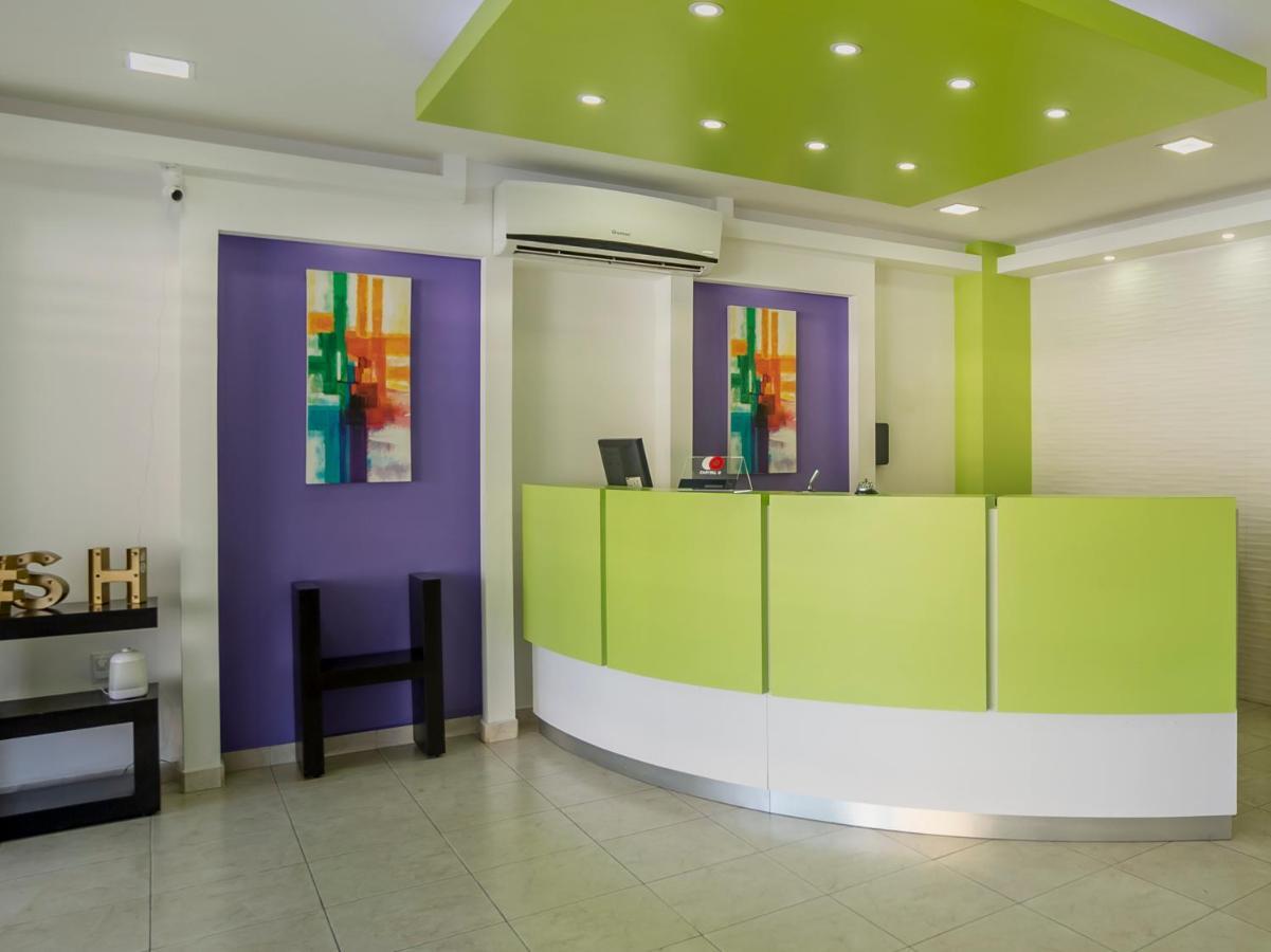 Smart Hotel Cintermex Monterrey Exterior foto