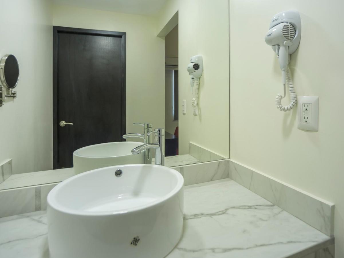 Smart Hotel Cintermex Monterrey Exterior foto